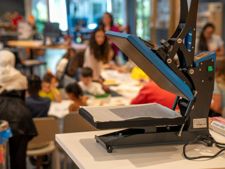 Maak het in bieb hoge vucht (makersbase) — sport in Brabant