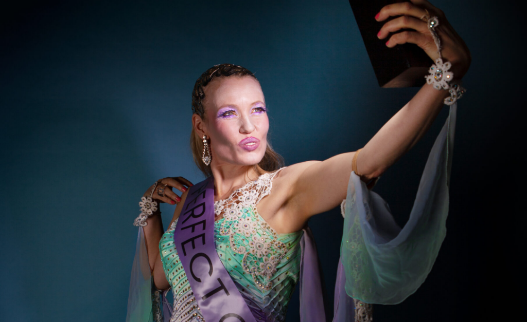 Perfect Girl – Mevrouw Ogterop in Brabant