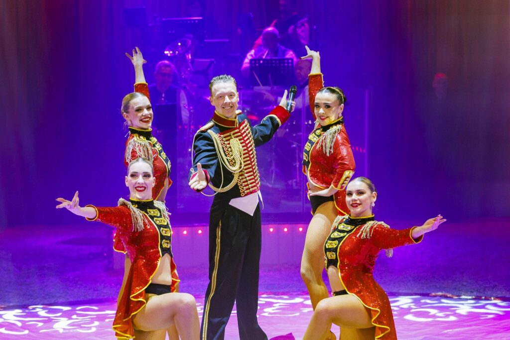 Kerstcircus Etten-Leur in Brabant